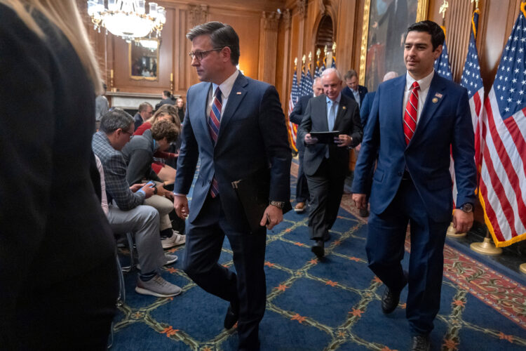 House votes to reopen the government and sends the bill to Trump for his signature